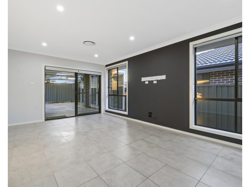 17 Gray Street, Leppington NSW 2179