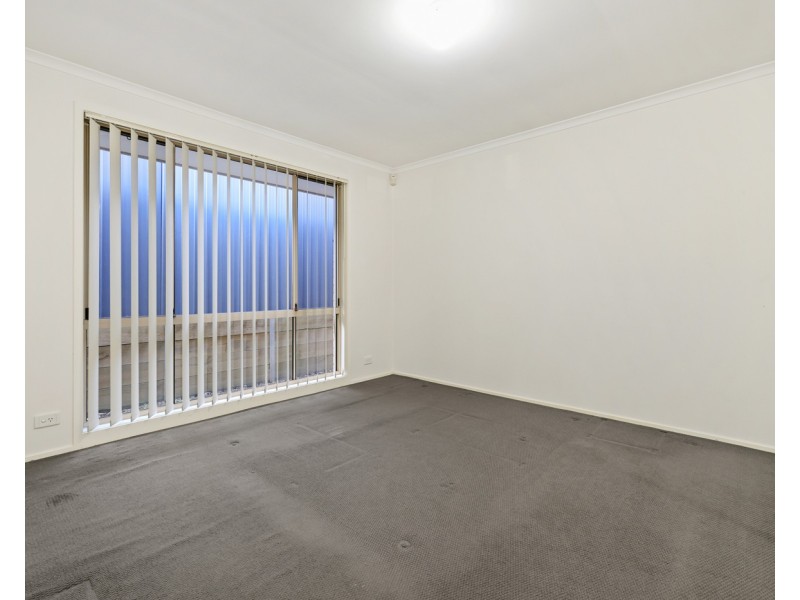 15 Brooman Street, Prestons NSW 2170