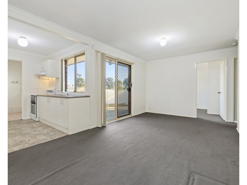 15 Brooman Street, Prestons NSW 2170