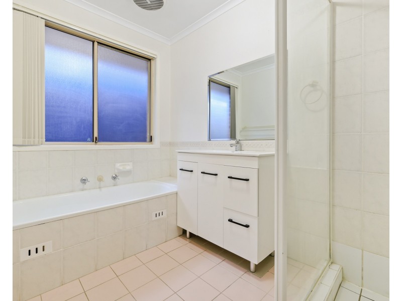 15 Brooman Street, Prestons NSW 2170