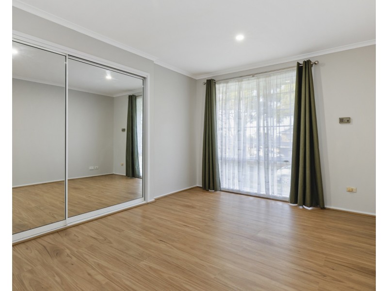 270 Whitford Road, Green Valley NSW 2168