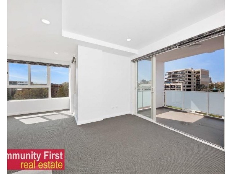 8/83 Campbell Street, Liverpool NSW 2170