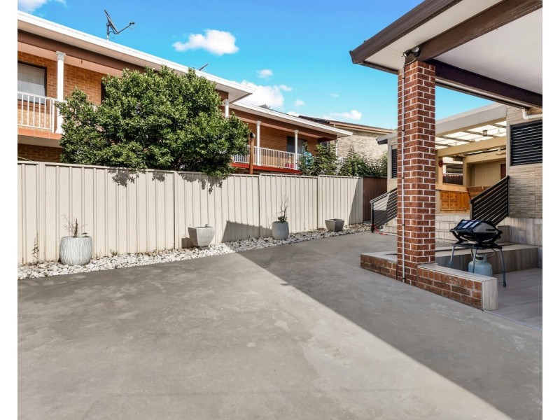 4 Yamba Place, Bossley Park NSW 2176