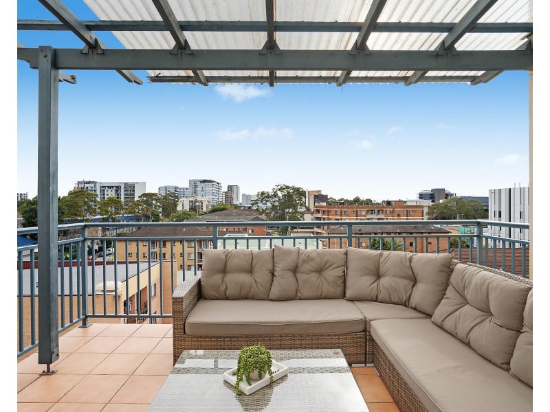27/9 Elizabeth Street, Liverpool NSW 2170