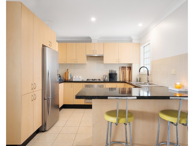 27/9 Elizabeth Street, Liverpool NSW 2170