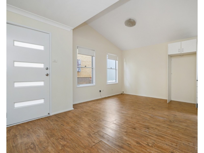 1A Busby Road, Busby NSW 2168