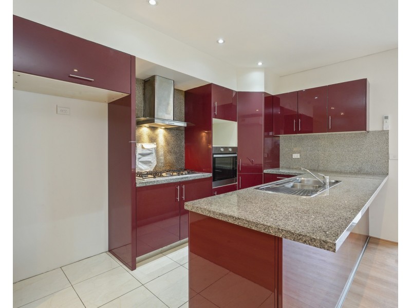 8/49 Lachlan Street, Warwick Farm NSW 2170