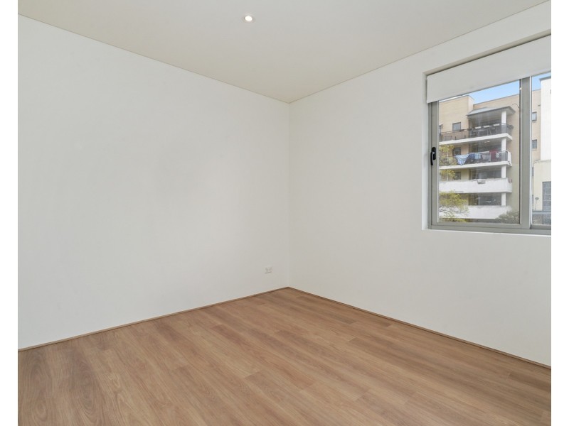 8/49 Lachlan Street, Warwick Farm NSW 2170