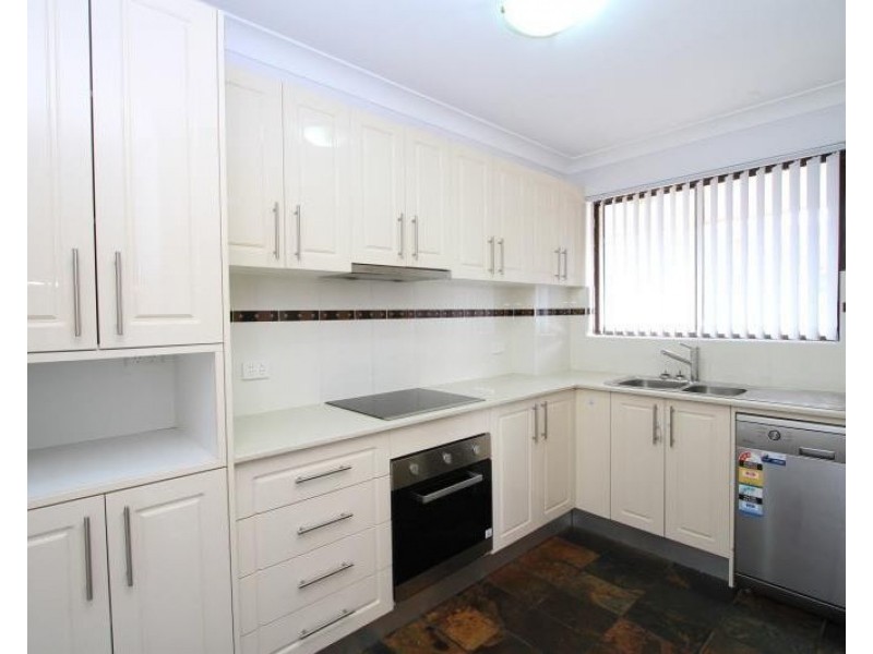 24/6 Beale Street, Liverpool NSW 2170