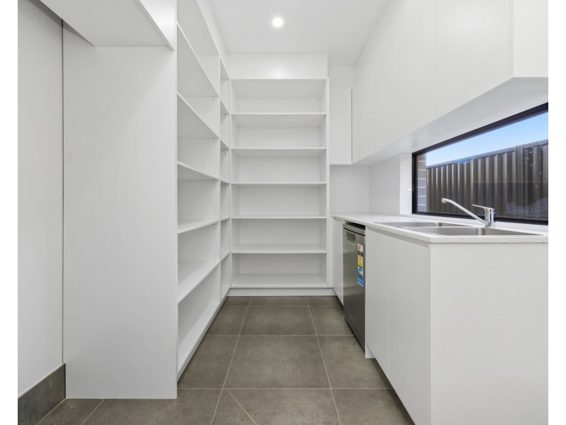 82 Skipton Lane, Prestons NSW 2170