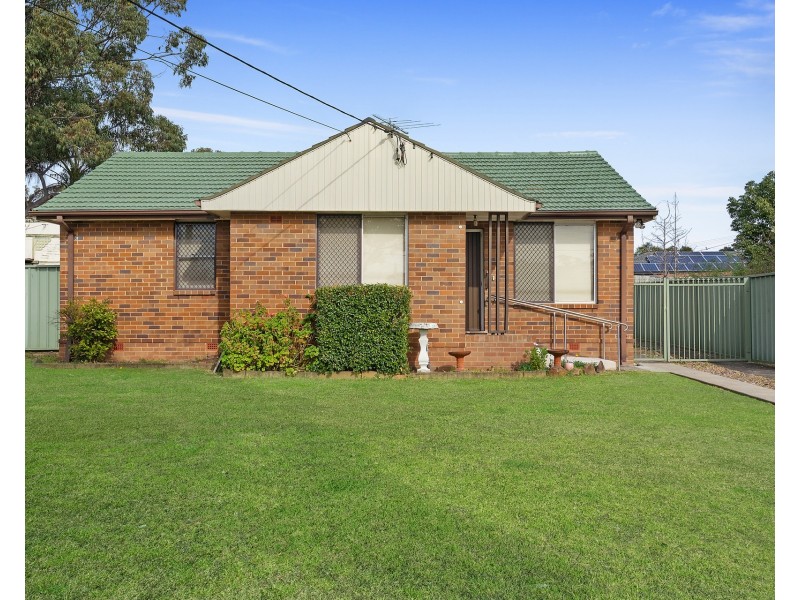 17 Tunbridge Street, Busby NSW 2168