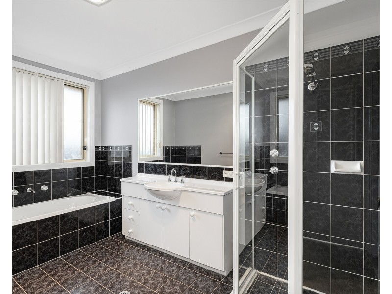 10 Rosella Road, Prestons NSW 2170