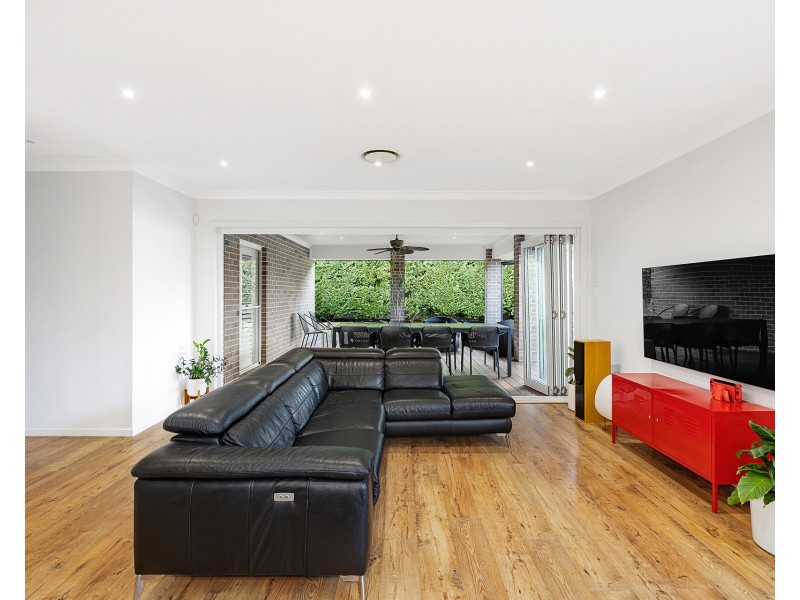 9 Percival Avenue, Ingleburn NSW 2565