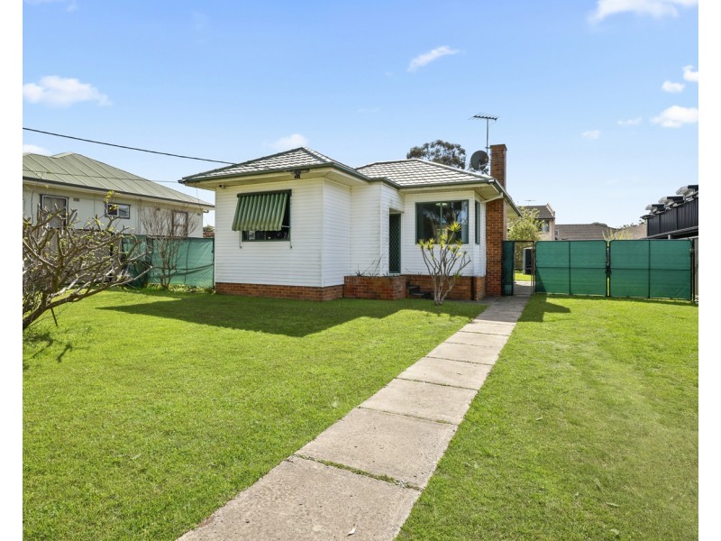 6 North Street, Fairfield NSW 2165