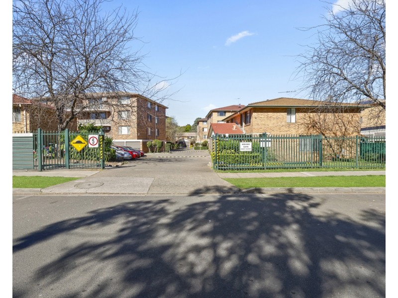 93/1 Riverpark Drive, Liverpool NSW 2170