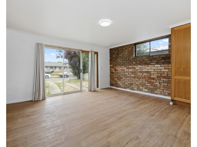 26 Dorrigo Avenue, Hoxton Park NSW 2171