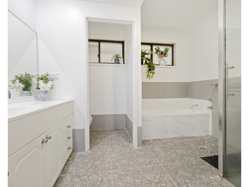 49 Semillon Crescent, Eschol Park NSW 2558