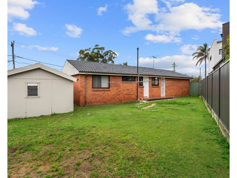 2 Wildman Avenue, Liverpool NSW 2170