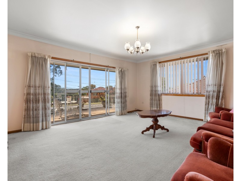 6 Oxley Street, Fairfield NSW 2165