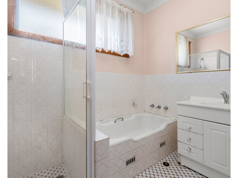 6 Oxley Street, Fairfield NSW 2165