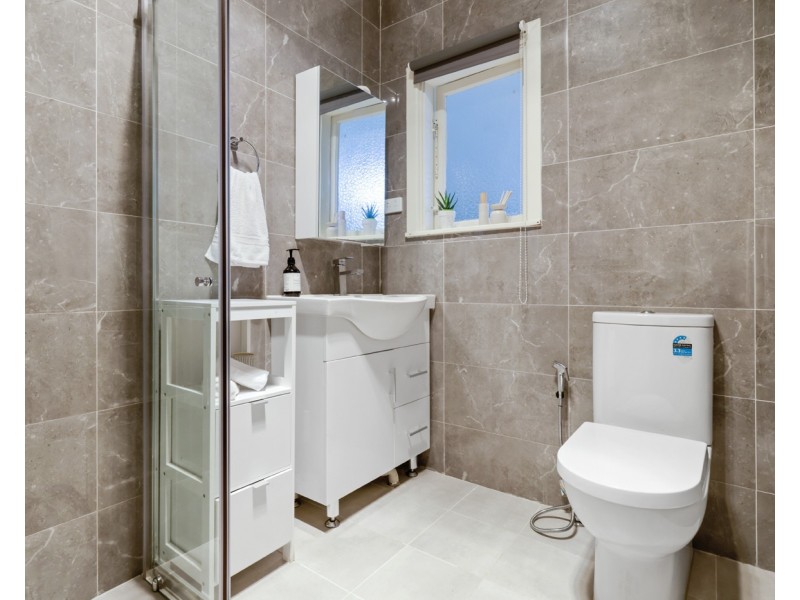 4 Benson Street, Carramar NSW 2163