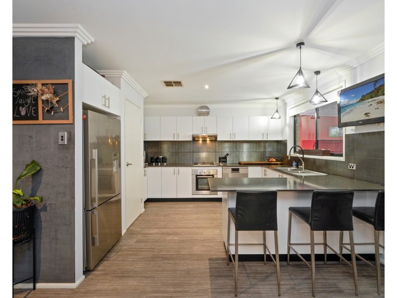 19 Arras Place, Prestons NSW 2170