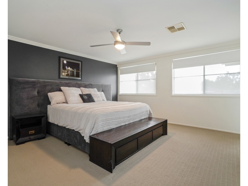 19 Arras Place, Prestons NSW 2170