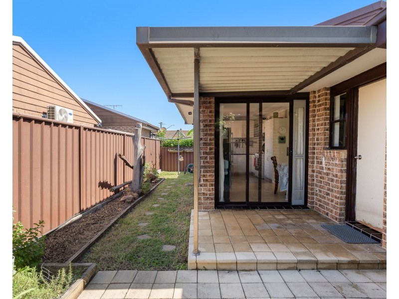 15/28 Coolaroo Crescent, Lurnea NSW 2170