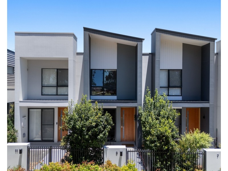 9 Milkmaids Lane, Denham Court NSW 2565