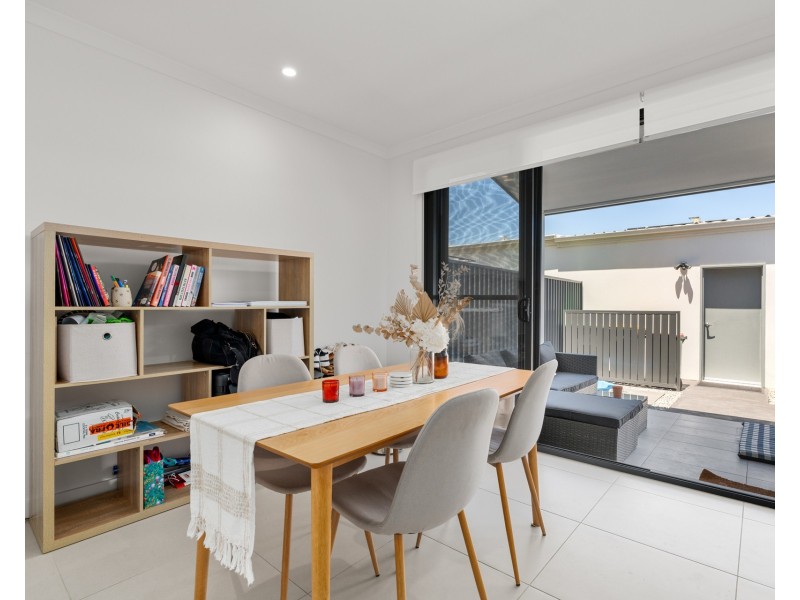 9 Milkmaids Lane, Denham Court NSW 2565