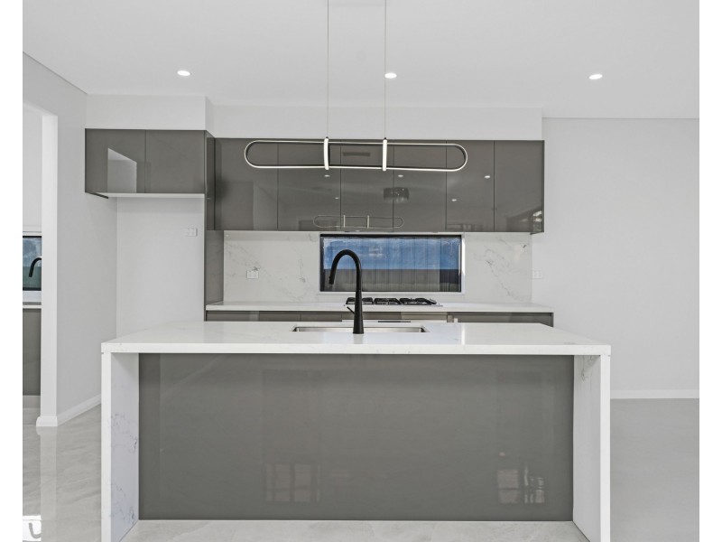 85 Hillston Circuit, Gregory Hills NSW 2557