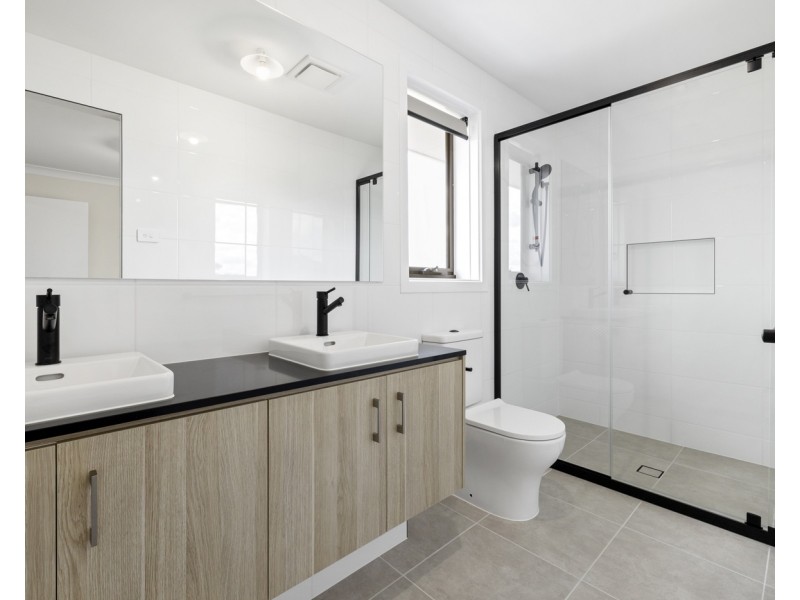 425 Tenth Avenue, Austral NSW 2179