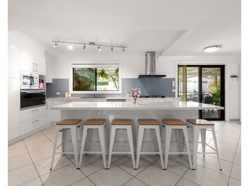 37 Celebration Road, Sadleir NSW 2168