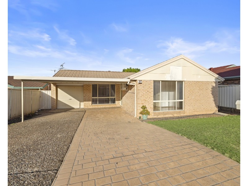 108 Swan Circuit, Green Valley NSW 2168