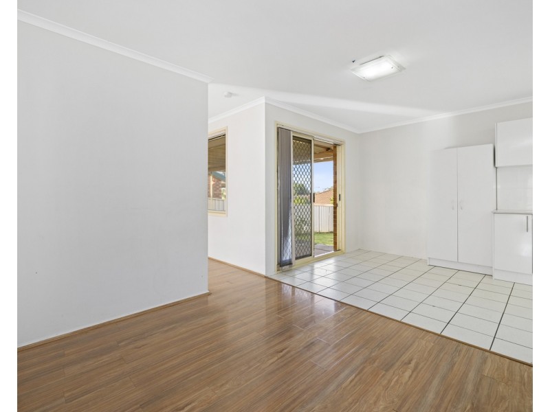 108 Swan Circuit, Green Valley NSW 2168