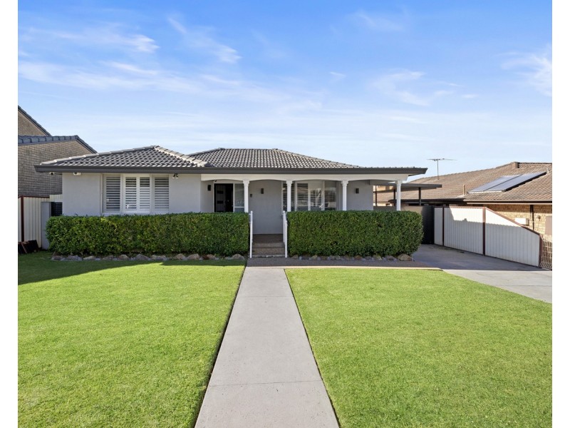 11 Oliveri Crescent, Green Valley NSW 2168