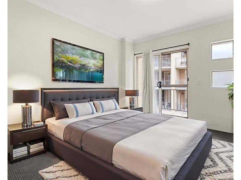 30/8-10 Browne Parade, Warwick Farm NSW 2170