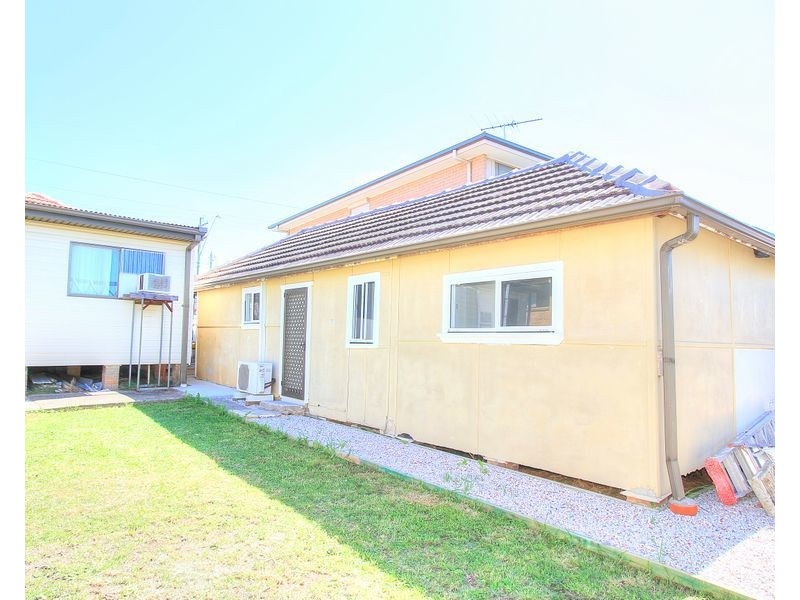 96A The Boulevarde, Fairfield Heights NSW 2165