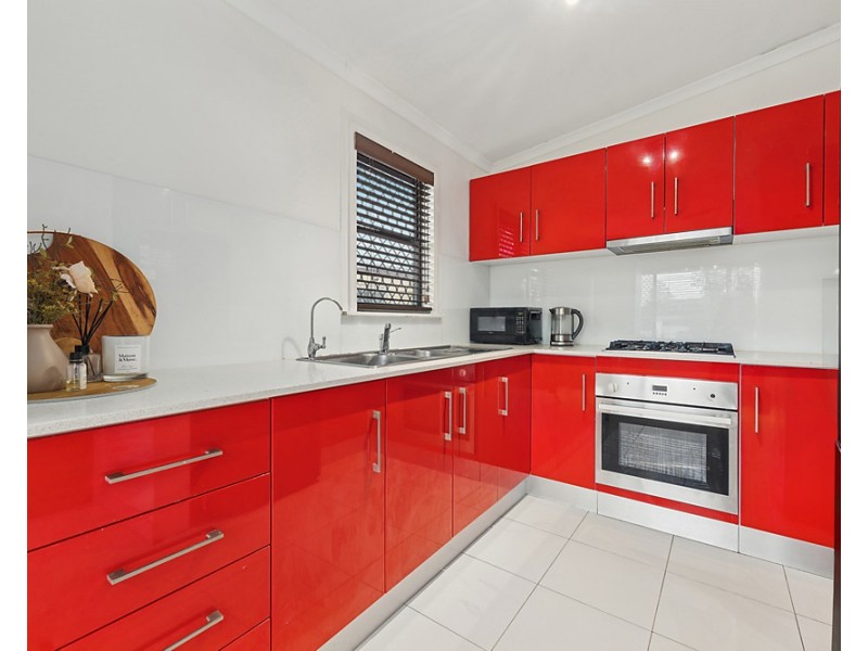 8 Bencubbin Street, Sadleir NSW 2168