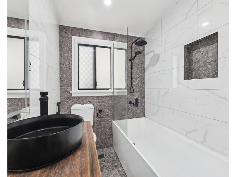 8 Bencubbin Street, Sadleir NSW 2168