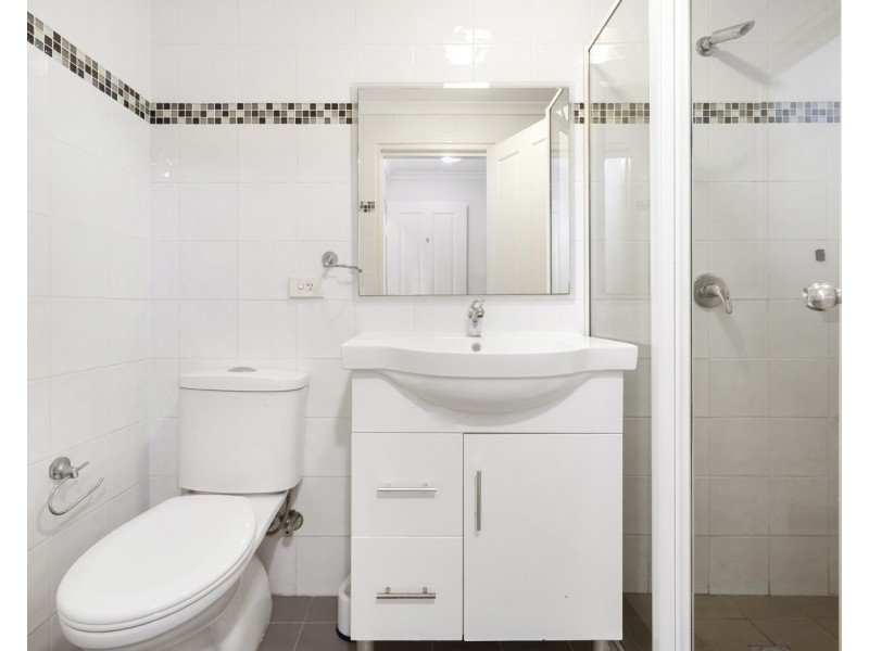 6/2 Castlereagh Street, Liverpool NSW 2170