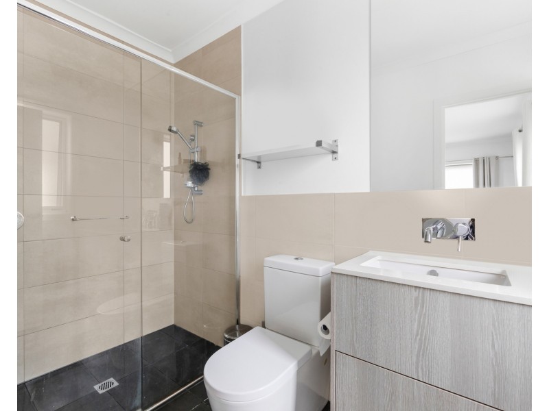 2a Kanooka Street, Denham Court NSW 2565