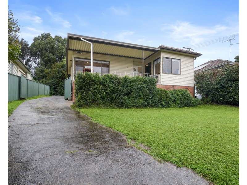 34 Grandview Drive, Campbelltown NSW 2560
