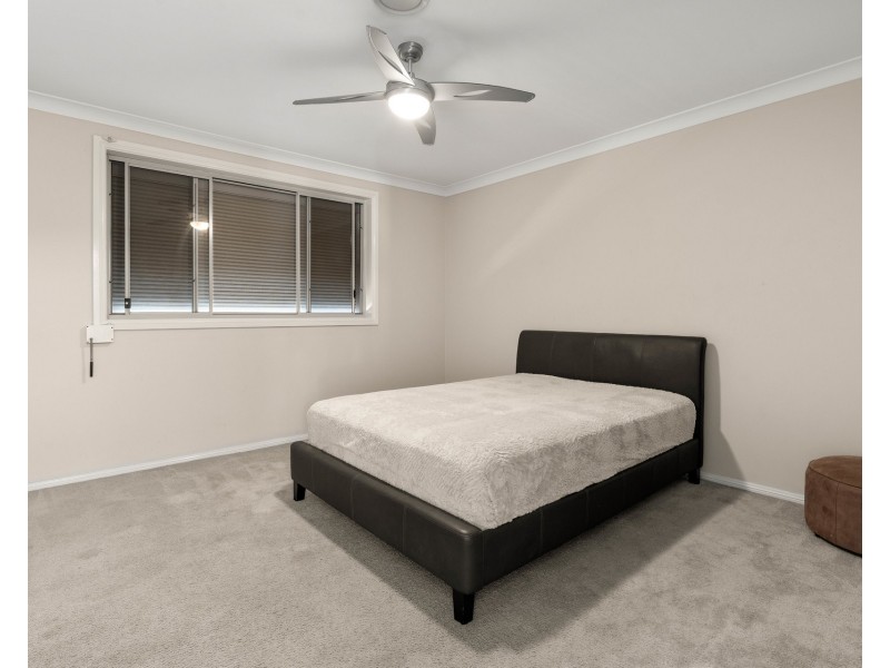 10 Dixon Street, Abbotsbury NSW 2176