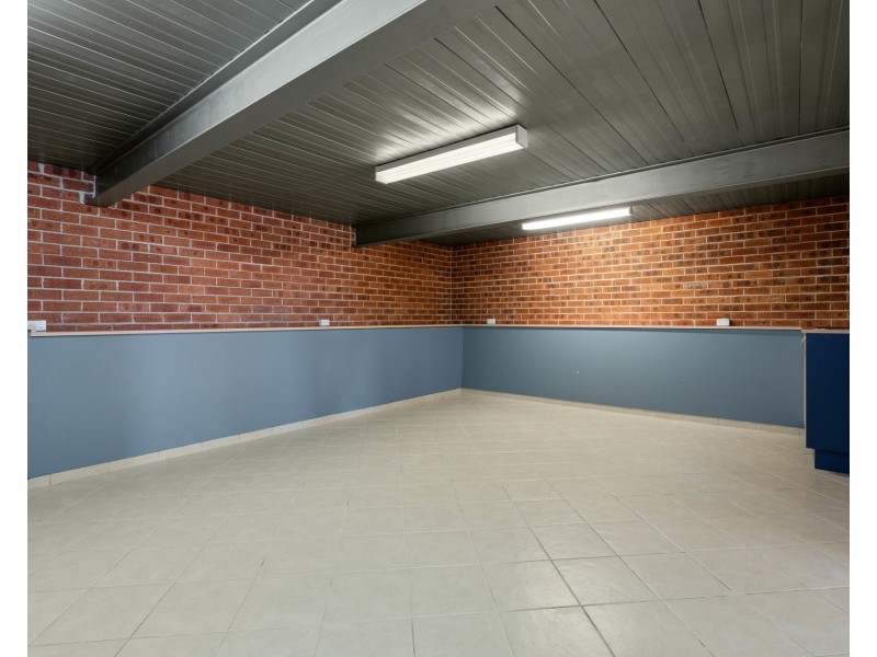 10 Dixon Street, Abbotsbury NSW 2176