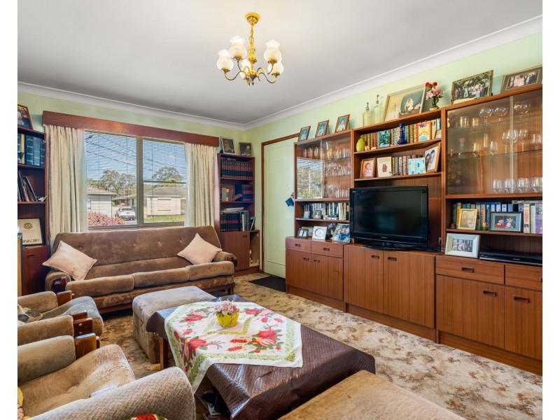 33 Stanwell Crescent, Ashcroft NSW 2168