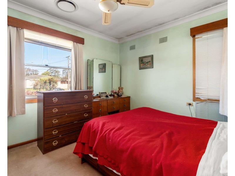 33 Stanwell Crescent, Ashcroft NSW 2168