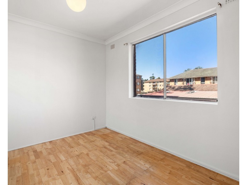 2/76-84 Bigge Street, Liverpool NSW 2170