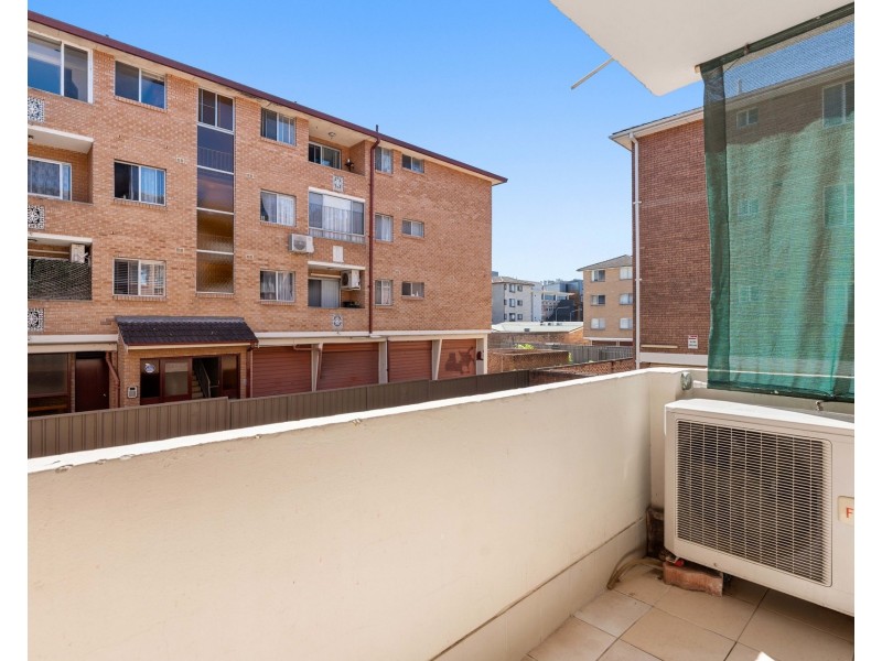 2/76-84 Bigge Street, Liverpool NSW 2170