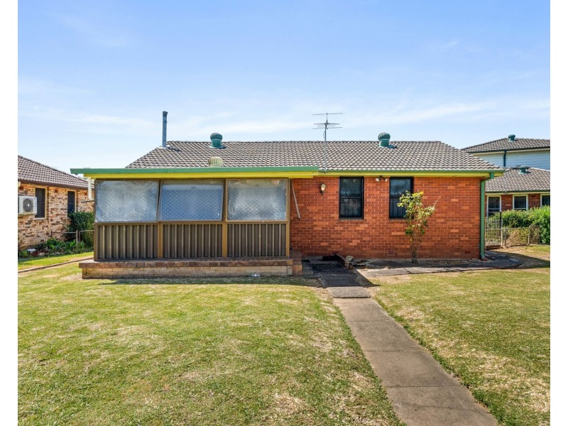 11 Bellbird Place, Cartwright NSW 2168